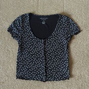 American Eagle Black And White Lettuce-Trim Button Tee Size S